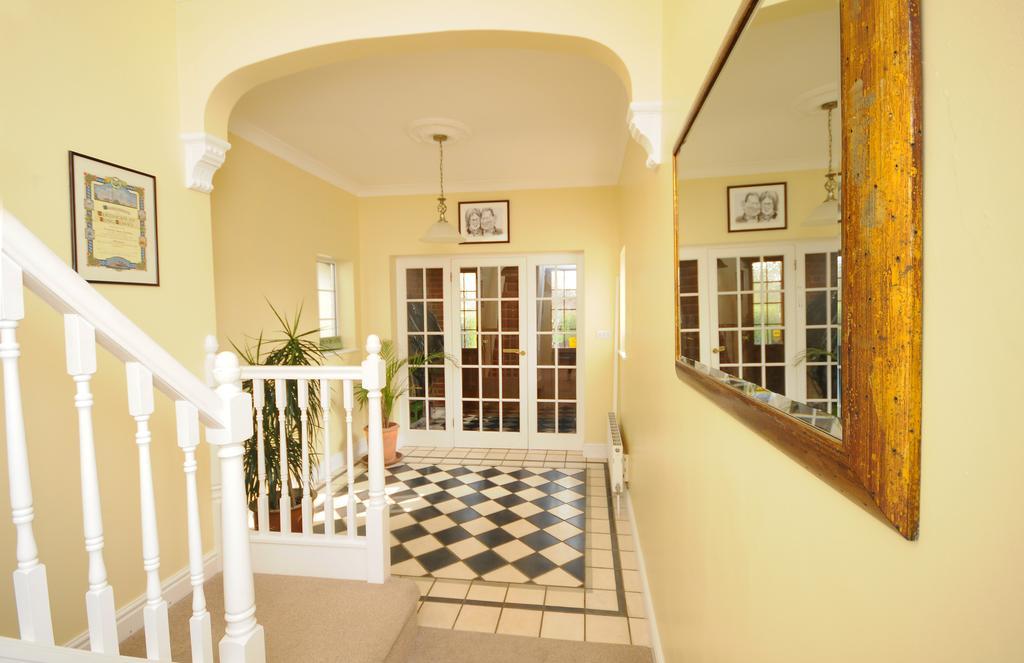 Dunmow Guest House Грейт-Данмоу Экстерьер фото