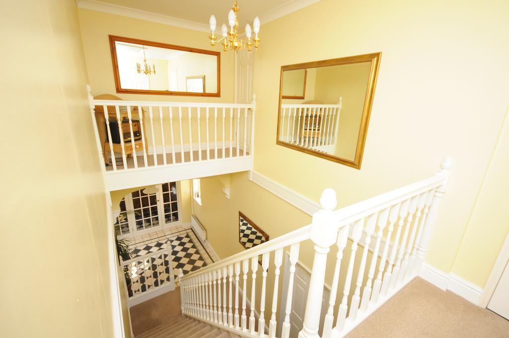 Dunmow Guest House Грейт-Данмоу Экстерьер фото