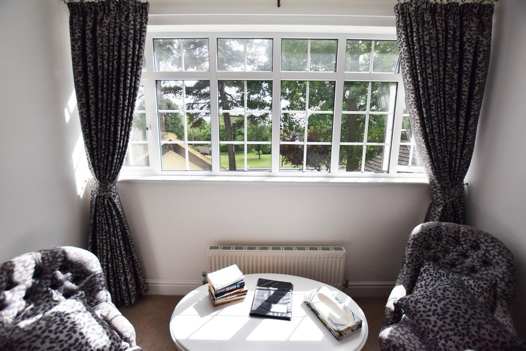 Dunmow Guest House Грейт-Данмоу Экстерьер фото